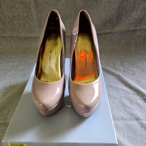 Jessica Simpson nude patent heels